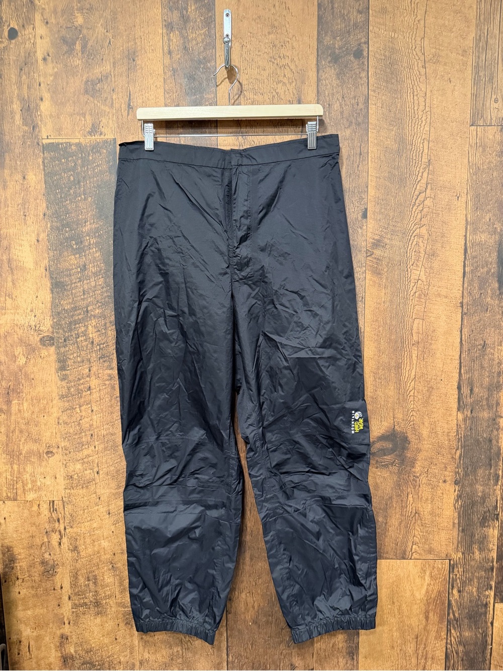Mountain hardwear women’s black splash pants XL EUC